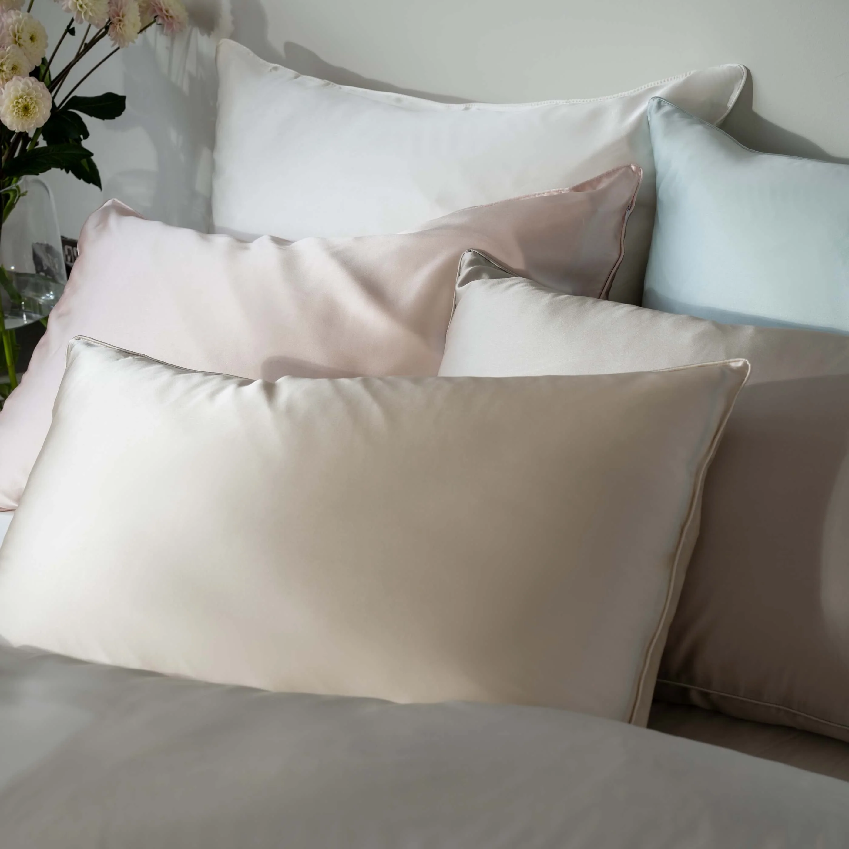 Ivory Mulberry Silk 30cm Standard Fitted Sheets - Image 6