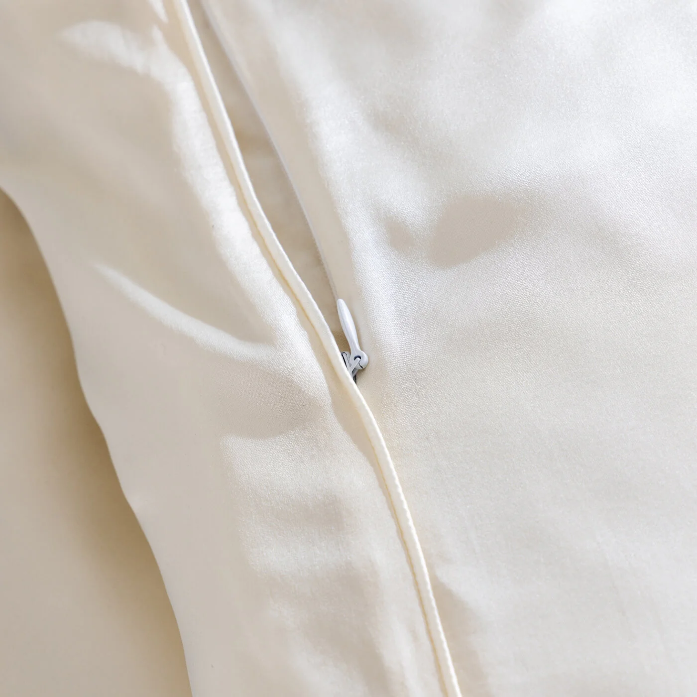 Ivory Mulberry Silk 30cm Standard Fitted Sheets - Image 7