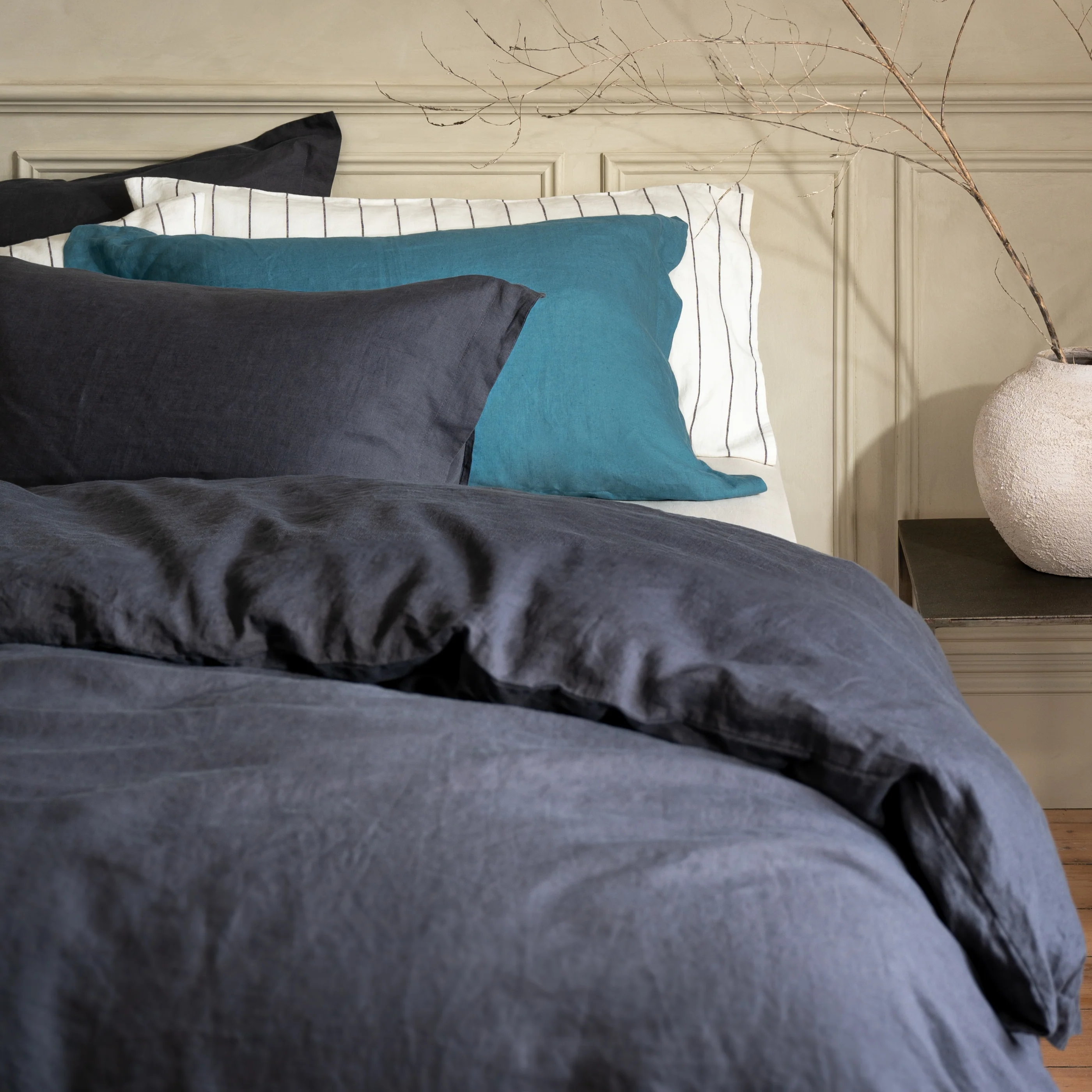 Midnight Grey French Linen 40cm Deep Fitted Sheets - Image 5