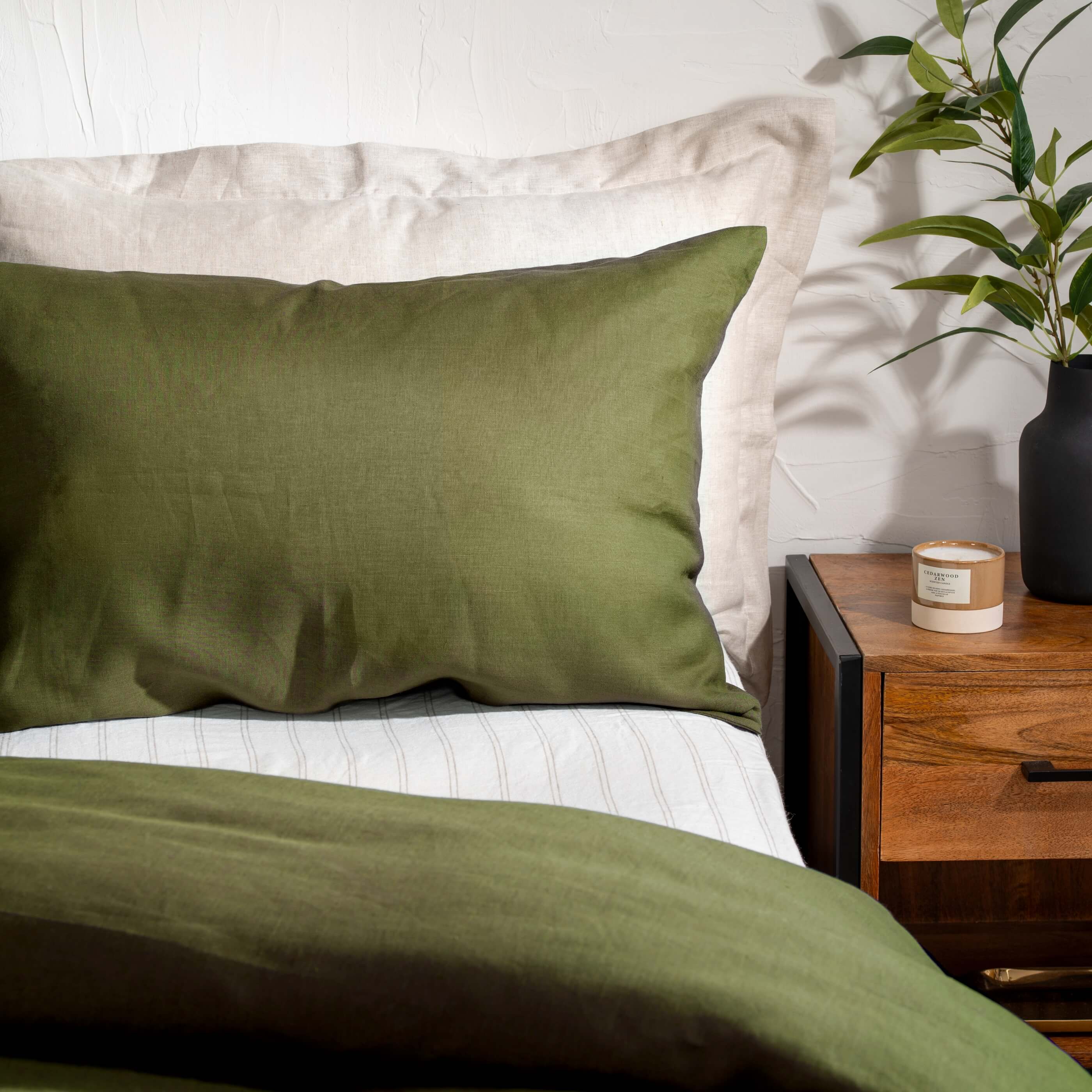 Olive Green French Linen 40cm Deep Fitted Sheets - Image 3